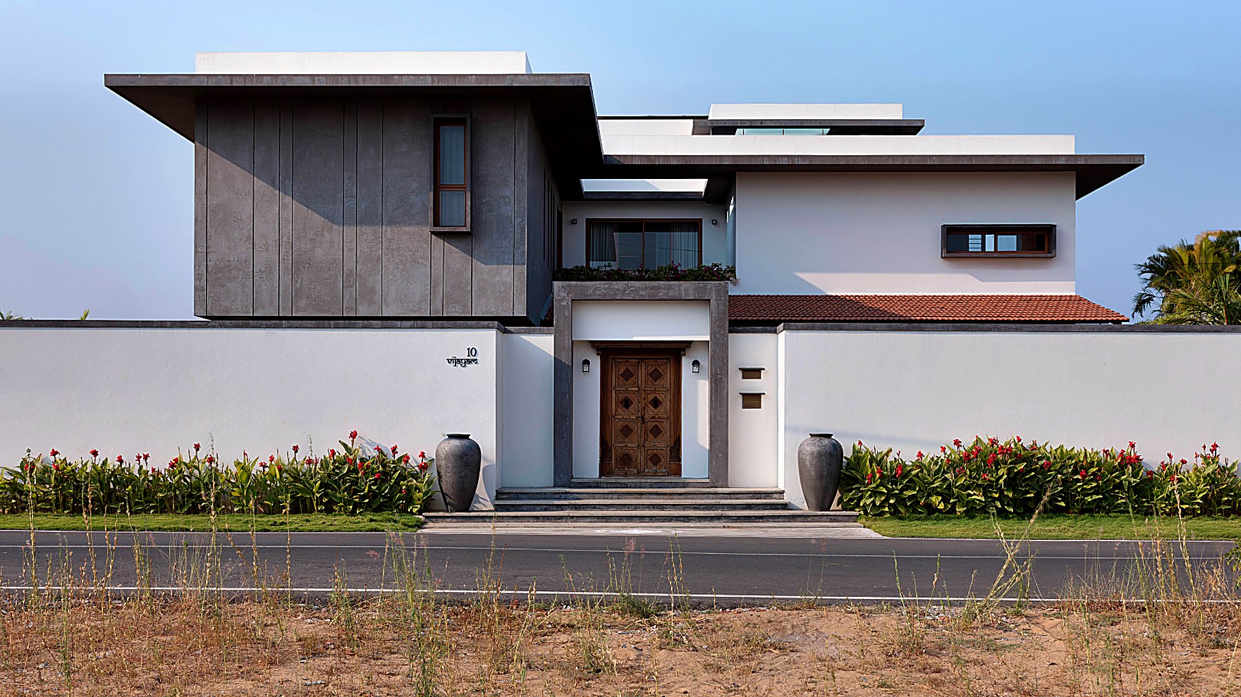 Modern luxury home by Blessed Construction
